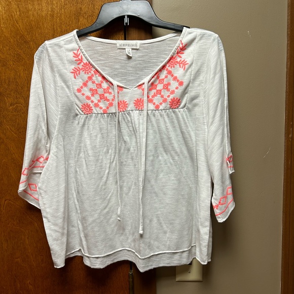 Aeropostale Tops - Aeropostale summer top white with orange trim. Used good condition no stains.